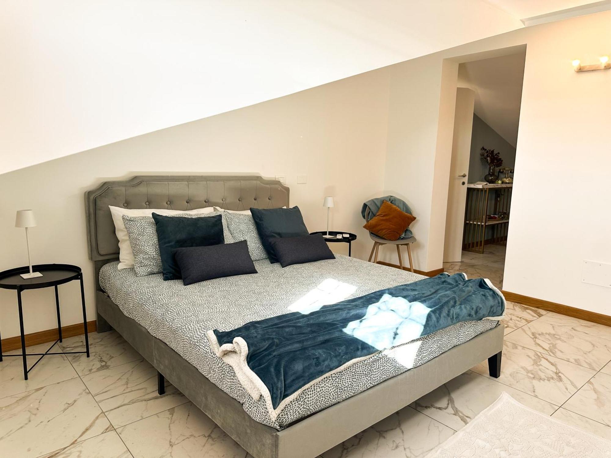 Carolas Luxury House 菲乌米奇诺 外观 照片